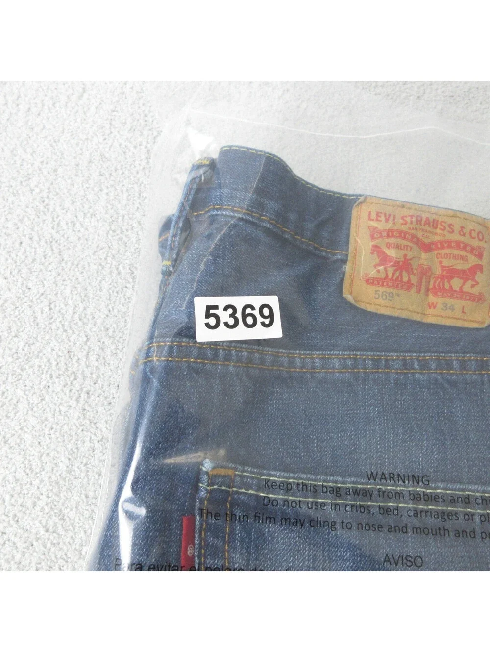Levi's 569 Denim Shorts Mens Medium Wash Relaxed Fit 34x12